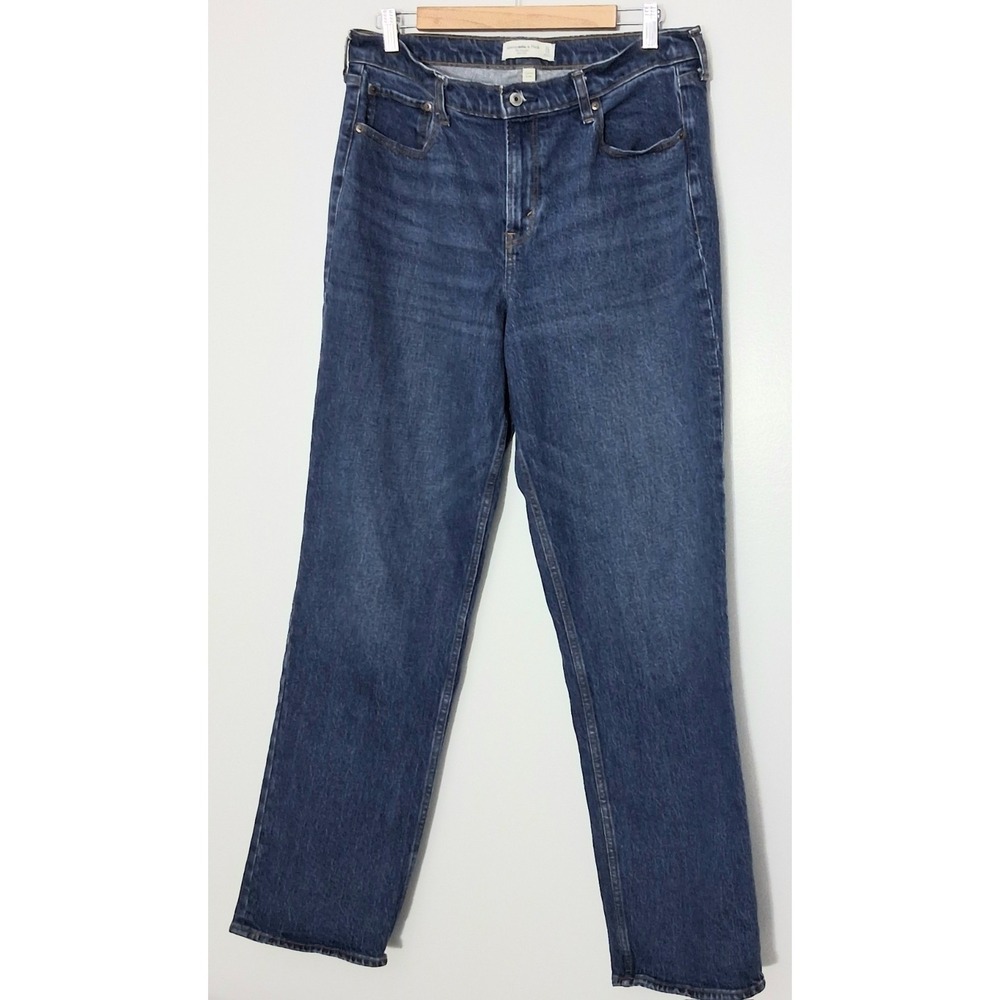 Abercrombie & Fitch Jeans Women's Size 12/31 The Straight Mid Rise Dark‎ Wash